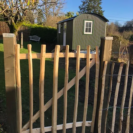 Green Valley, Cotswold Stay With Hamper Cheltenham Exterior photo
