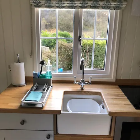 Green Valley, Cotswold Stay With Hamper Cheltenham Exterior photo