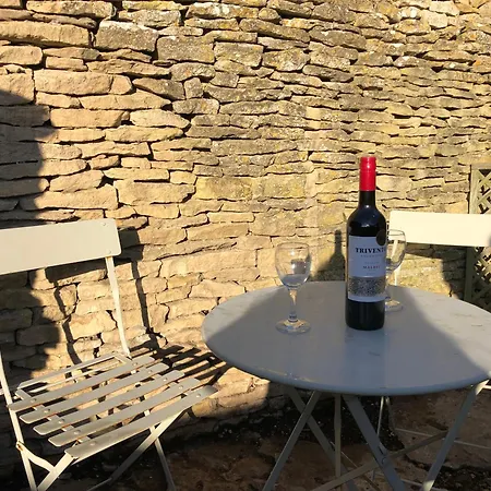 Green Valley, Cotswold Stay With Hamper Cheltenham Exterior photo